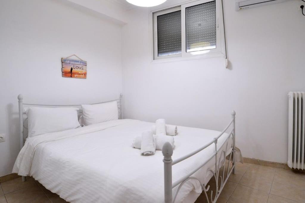 Minimal Apartment At The Foot Of The Odeon Of ... Athene Buitenkant foto